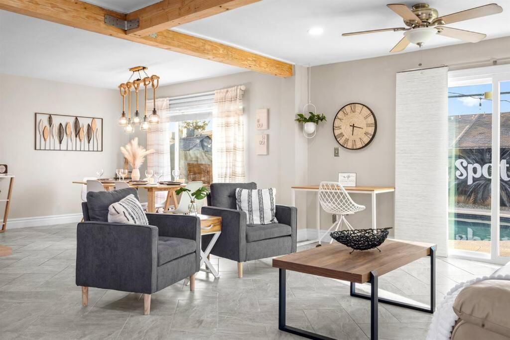 Modern Tempe Home With Heated Pool, Asu エクステリア 写真
