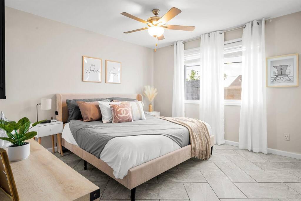 Modern Tempe Home With Heated Pool, Asu エクステリア 写真