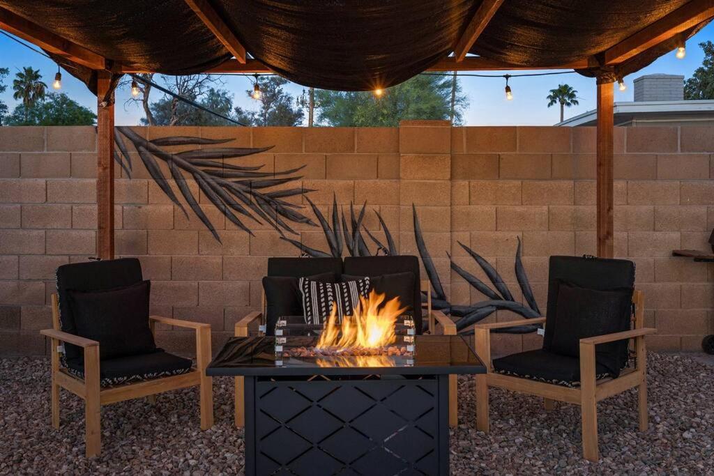 Modern Tempe Home With Heated Pool, Asu エクステリア 写真