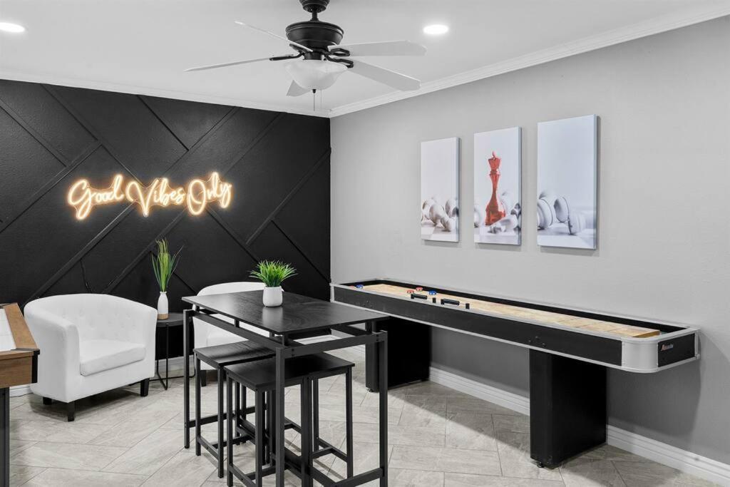 Modern Tempe Home With Heated Pool, Asu エクステリア 写真